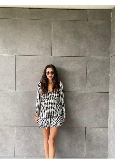 Cojans Kadın Uzun Kollu Kruvaze Yaka Kazayağı Mikro Mini Boy Elbise Karışık Cojans Kadın Uzun Kollu Kruvaze Yaka Kazayağı Mikro Mini Boy Elbise Karışık