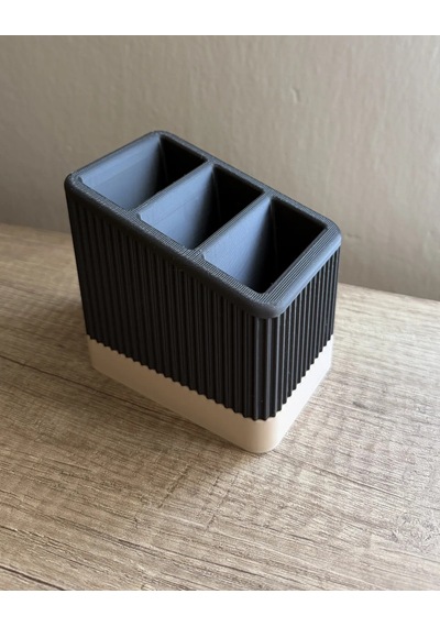 Bezos 3d Baskı Japandi Çizgili Kumanda Standı Üç Bölmeli Modern Kumanda Düzenleyici Siyah Krem Mbt06