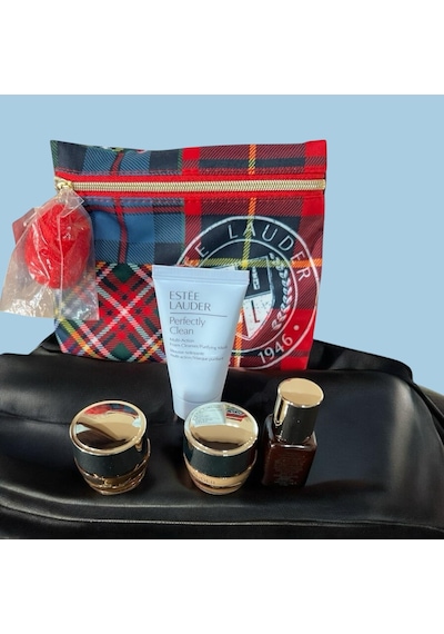 Estee Lauder-çok-şık-makyaj-çantası