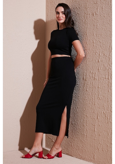 Lela Slim Fit Yırtmaç Detaylı Uzun Etekli Crop Bayan Takım 5866148 Siyah