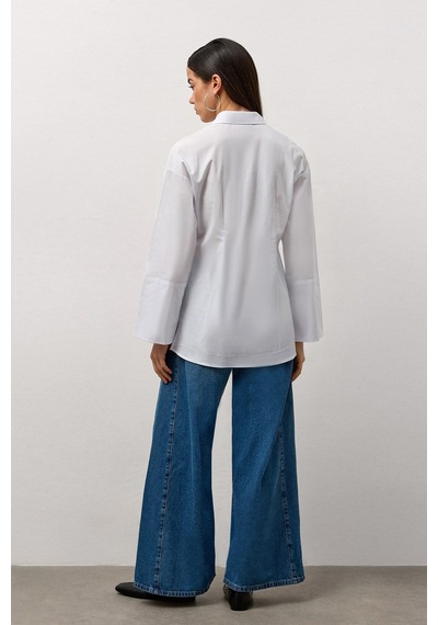 Molene Beyaz Pensli Fitted Poplin Gömlek