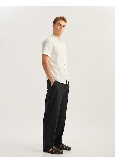 Koton Kısa Kollu Pamuklu Cep Detaylı Slim Fit Gömlek Kırık Beyaz 5sam60014hw Ekru