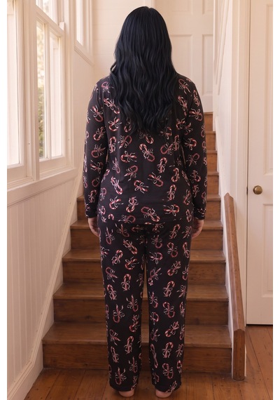 Siyah İnci Desenli Termal Kumaşlı Ultra Soft Yumuşak Büyük Beden Battal Boy Düğmeli Örme Pijama Takımı 26226523 Siyah Siyah İnci Desenli Termal Kumaşlı Ultra Soft Yumuşak Büyük Beden Battal Boy Düğmeli Örme Pijama Takımı 26226523 Siyah