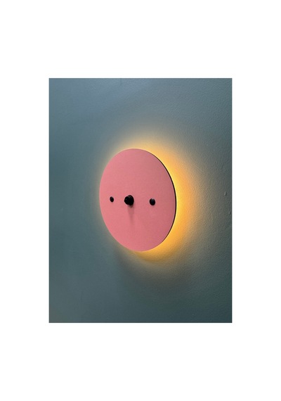 Dünya Pilli Aplik Pembe Ahşap