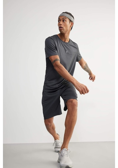 DeFactoFit Hızlı Kuruyan Slim Fit Dar Kesim Bisiklet Yaka Baskılı Sporcu Kısa Kollu Tişört V2887AZ25SPBK81