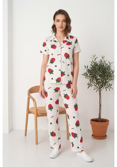 Oreiro Kadın Çilek Desenli Düğmeli Pijama Takımı - Kısa Kollu Pamuklu Yazlık Ev Giyimi Seti Beyaz - Kırmızı Oreiro Kadın Çilek Desenli Düğmeli Pijama Takımı - Kısa Kollu Pamuklu Yazlık Ev Giyimi Seti Beyaz - Kırmızı