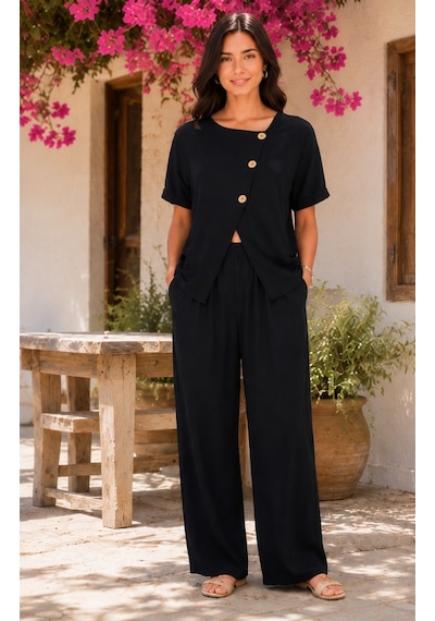 Alyn Wear Kadın Kısa Kollu Asimetrik Kesim Detaylı Düğmeli Bürümcük Bluz Ve Pantolon Ikili Takım Siyah