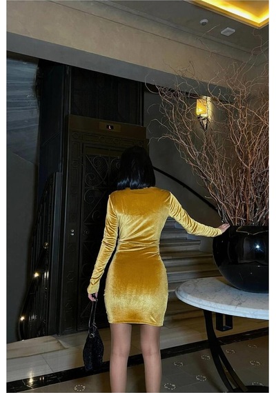DefyModa Kadın Tasarım Kadife Kumaş Kruvaze Yaka Büzgülü Abiye Elbise Sarı
