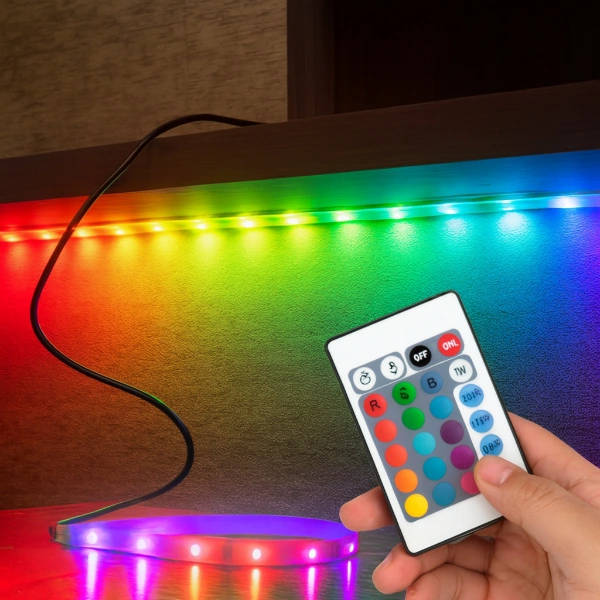 River World Usb Bağlantılı Rgb Şerit Kumandalı30 Led Renkli