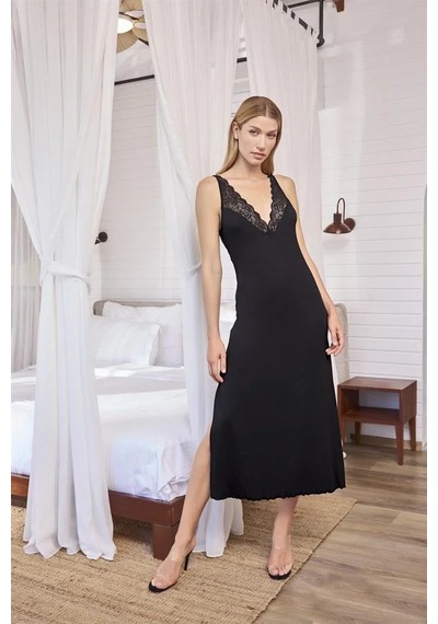 Ang Butik Kadın Dantelli Dekolteli Ve Yırtmaçlı Gecelik Siyah