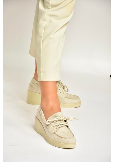 Fox Shoes Y602006402 Bej Süet Dolgu Tabanlı Kadın Ayakkabı Bej