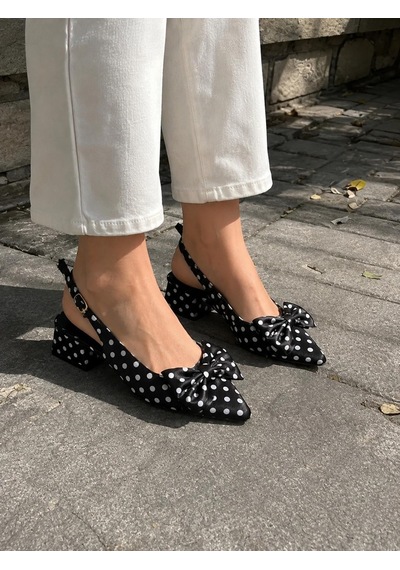 Asmi Shoes Kadın Mina Siyah Saten Puantiyeli Fiyonk Detaylı Arkası Açık 4 Cm Topuklu Ayakkabı Asmi Shoes Kadın Mina Siyah Saten Puantiyeli Fiyonk Detaylı Arkası Açık 4 Cm Topuklu Ayakkabı