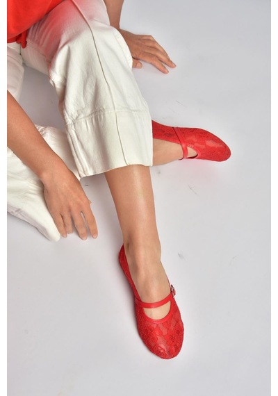 Fox Shoes Y726864006 Kırmızı Dantelli Kadın Babet