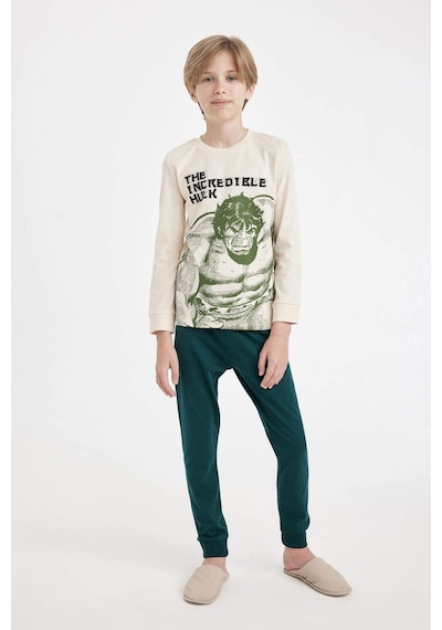 DeFacto Erkek Çocuk Pijama Takım Marvel Uzun Kollu Üst Beli Lastikli Uzun Alt D4366A824WNER42 DeFacto Erkek Çocuk Pijama Takım Marvel Uzun Kollu Üst Beli Lastikli Uzun Alt D4366A824WNER42