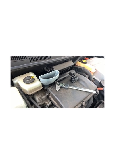2006 Toyota Prius Yağ Doldurma Hunisi