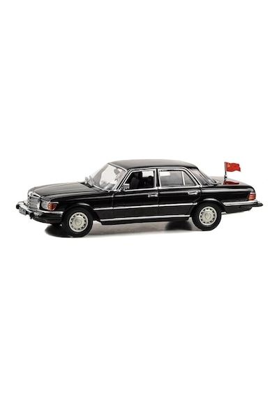 Greenlight 1:43 Rocky Iv 1985 - 1977 Mb 450 Sel W116