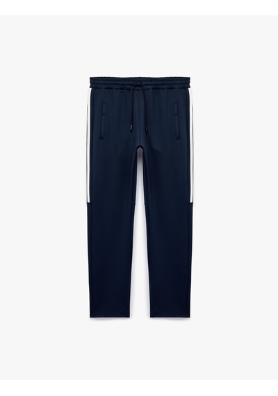 Koton Scuba Kumaş Cepli Biyeli Straight Fit Beli Lastikli Bağcıklı Spor Eşofman Altı Lacivert 7wam40022nk Koton Scuba Kumaş Cepli Biyeli Straight Fit Beli Lastikli Bağcıklı Spor Eşofman Altı Lacivert 7wam40022nk