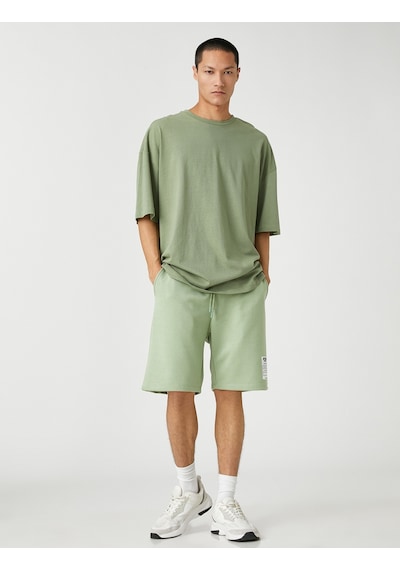 Koton Basic Şort Beli Bağcıklı Slogan Etiket Baskılı Cepli Yeşil 3sam40008mk 3SAM40008MK786 Yeşil Koton Basic Şort Beli Bağcıklı Slogan Etiket Baskılı Cepli Yeşil 3sam40008mk 3SAM40008MK786 Yeşil