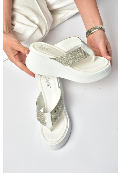 Fox Shoes Y973525309 Beyaz Taş Detaylı Parmak Arası Kalın Tabanlı Kadın Terlik