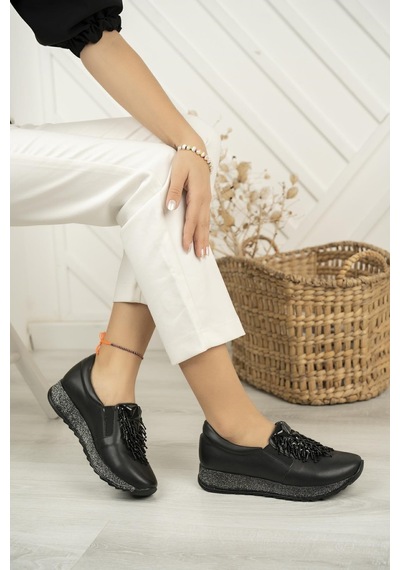 Nesil Shoes Sdf 332 Siyah Cilt Taşlı Kadın Ayakkabı Siyah