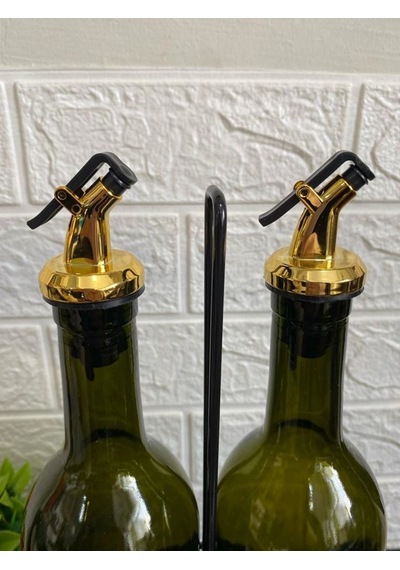 Zeytin Yaprağı Figürlü Vidalı Siyah Stand Yeşil 750 Ml Şişe Akıtı