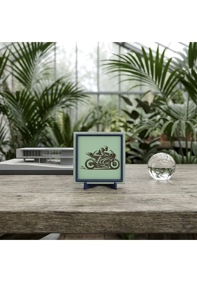 Yarış Motoru Motifli Özel Tasarım Dekoratif Obje, Yaşam Alanınız İçin Modern Ve Enerjik 10x10 Cm
