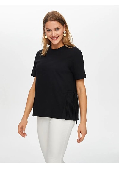 Faik Sönmez Yanları Dokuma Pilise Detaylı Yuvarlak Yaka Kadın T-shirt Us26tsh053 Siyah Faik Sönmez Yanları Dokuma Pilise Detaylı Yuvarlak Yaka Kadın T-shirt Us26tsh053 Siyah