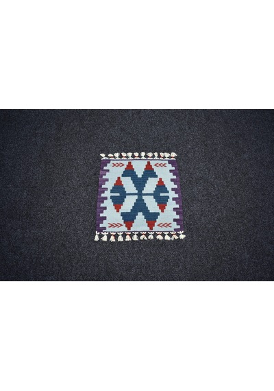 Zehra Abla Halı Yeni El Dokuma Kare Köşe Sandalye Minderi Pınarbaşı Kayseri Yün Kilim 7108 Çok Renkli Zehra Abla Halı Yeni El Dokuma Kare Köşe Sandalye Minderi Pınarbaşı Kayseri Yün Kilim 7108 Çok Renkli