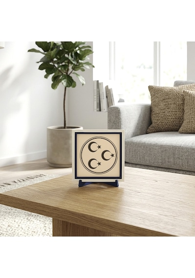 Modern Ve Şık Üç Hilal Temalı Dekoratif Obje, Yaşam Alanınızı Zenginleştiren Parça 10x10 Cm