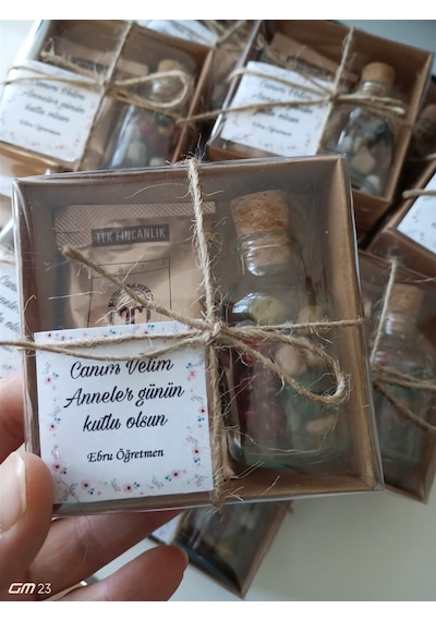 Farklı Market Öğretmenden Veliye Anneler Günü Hediyesi 5 Adet