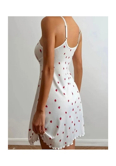 Eloria Fashion Çilek Baskılı Tangalı Gecelik Pijama Elbise,kadın Gecelik,kadın İç Giyim Beyaz