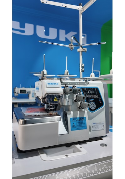 Yuki Yk-847-4d 4 İplik Overlok Makinası Kısa Masalı Açılıp Kapanabilen Yan Masa li Yok
