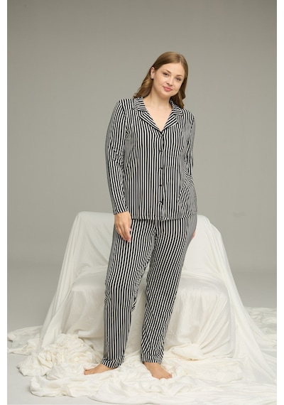 Siyah İnci Büyük Beden Battal Boy Gömlek Yaka Düğmeli Milan Örme Pijama Takım 25224328 Siyah Siyah İnci Büyük Beden Battal Boy Gömlek Yaka Düğmeli Milan Örme Pijama Takım 25224328 Siyah