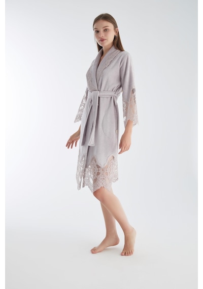 Dantelli Kısa Şalyaka Bukle Bambu Cotton Bayan Bornoz LİLA