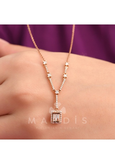 0.45 Karat Baget Pırlanta Kolye 34368195