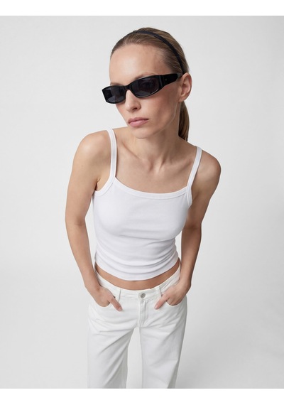 Koton Slim Fit Ribanalı Kolsuz Kare Yaka Bluz Beyaz 6sak10235ek
