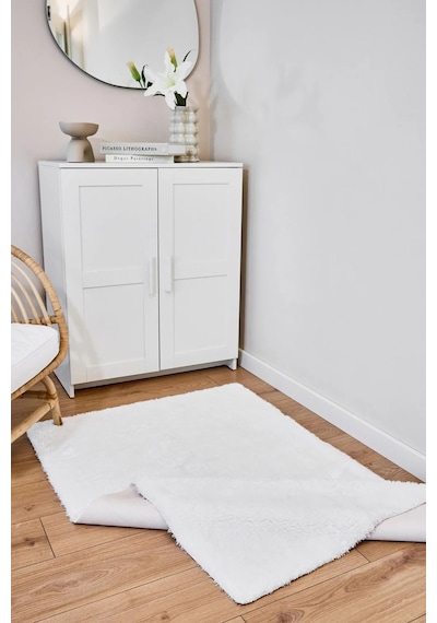 Apex Halı Beyaz Peluş Dokulu Kaydırmaz Dekoratif Halı Beyaz