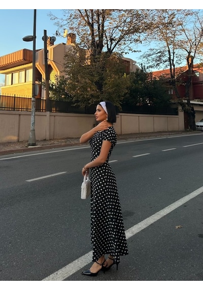 Etiler Collection Kadın Kısa Kollu Bisiklet Yaka Puantiyeli Maksi Örme Krep Elbise Siyah