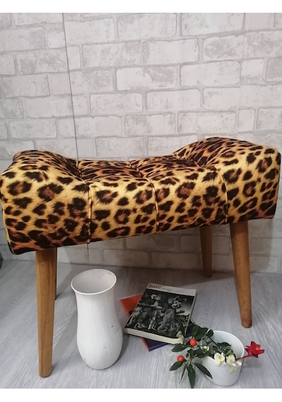 Puf . Leopar Desenli Ahşap Ayak Çima Dikiş Spor Modern Tasa