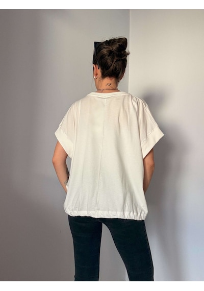 Ali Butik Beyaz Paint Girl Baskılı Alttan Büzmeli Tişört Beyaz Ali Butik Beyaz Paint Girl Baskılı Alttan Büzmeli Tişört Beyaz