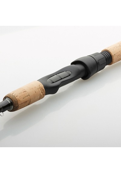 Dam Iconic Travel XP Spin 240 cm (MF) 10-30 gr 4 Parça Olta Kamışı