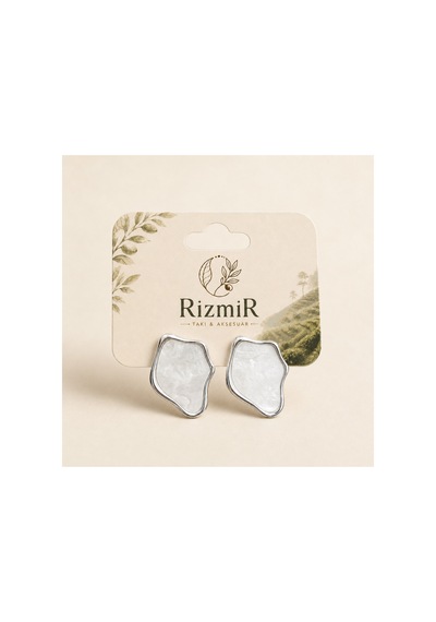 Beyaz Görünümlü Renk Geometrik Çivi Kadın Küpe Gümüş