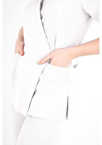 Beyaz Elegant Model Cerrahi Üniforma Belden Bağlamalı Scrubs Takım Beyaz
