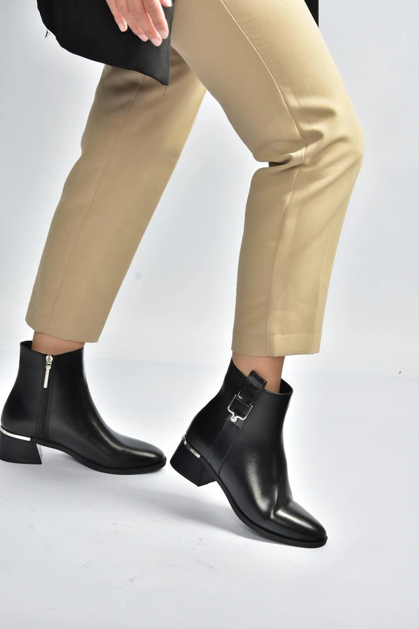 Fox Shoes V518978809 Siyah Alçak Topuklu Kadın Bot Siyah-Suni Deri