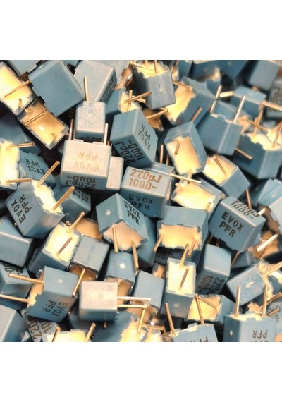 Pfr5 221j1000j11l4 220pf 1000v 5mm Kemet Kondansatör 100 Adet