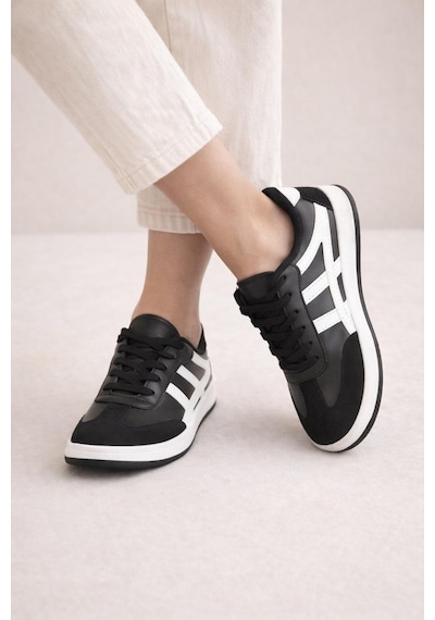Unisex Günlük Spor Ayakkabı Bağcıklı Şerit Detaylı Sneaker Siyah - Beyaz