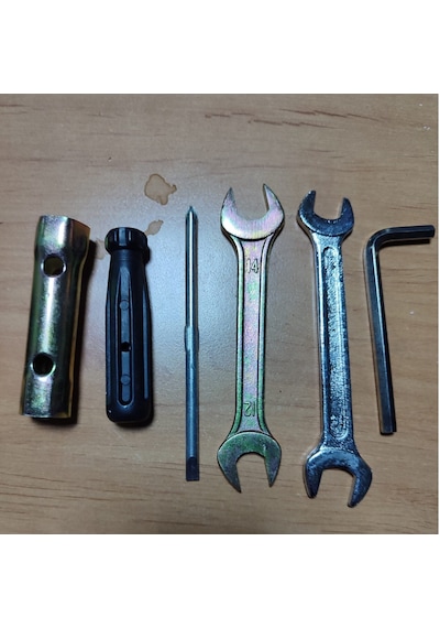 5 Parça Motorsiklet Bisiklet Avadanlık Tamir Seti Set Buji Anahtar Yıldız Düz Tornavida Scooter