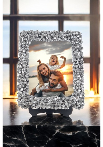 Yonca Desenli Polyester Fotoğraf Çerçevesi - Gümüş