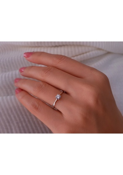 Sirius D Renk 0,27 Karat Pırlanta Tektaş Yüzük 0817R0028