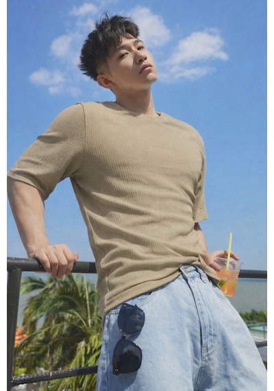 Tarz Cool Erkek Jakarlı Oversize Tişört Bisiklet Yaka Rahat Kalıp Yazlık Basic T-shirt Bej Tarz Cool Erkek Jakarlı Oversize Tişört Bisiklet Yaka Rahat Kalıp Yazlık Basic T-shirt Bej